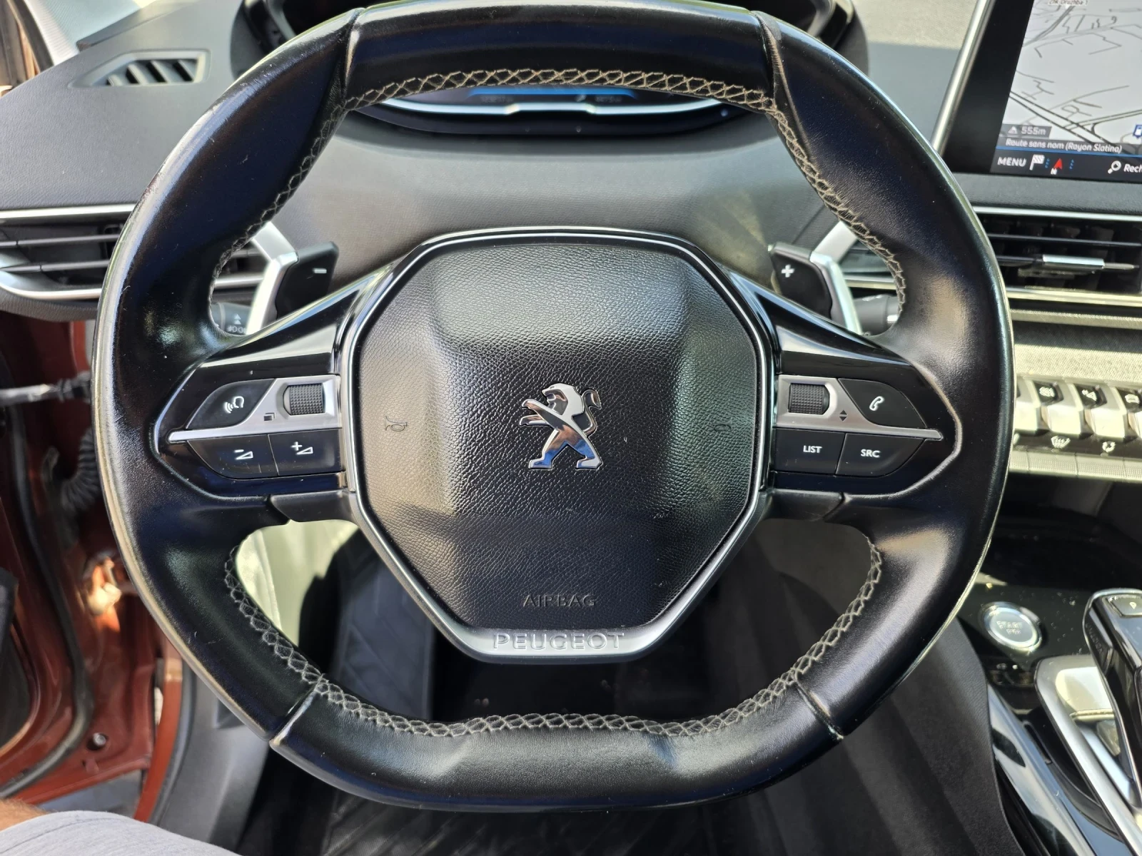 Peugeot 3008 1.2БЕНЗИН/АВТ/АЛУР/ЛЕД, снимка 14 - Автомобили и джипове - 55382337