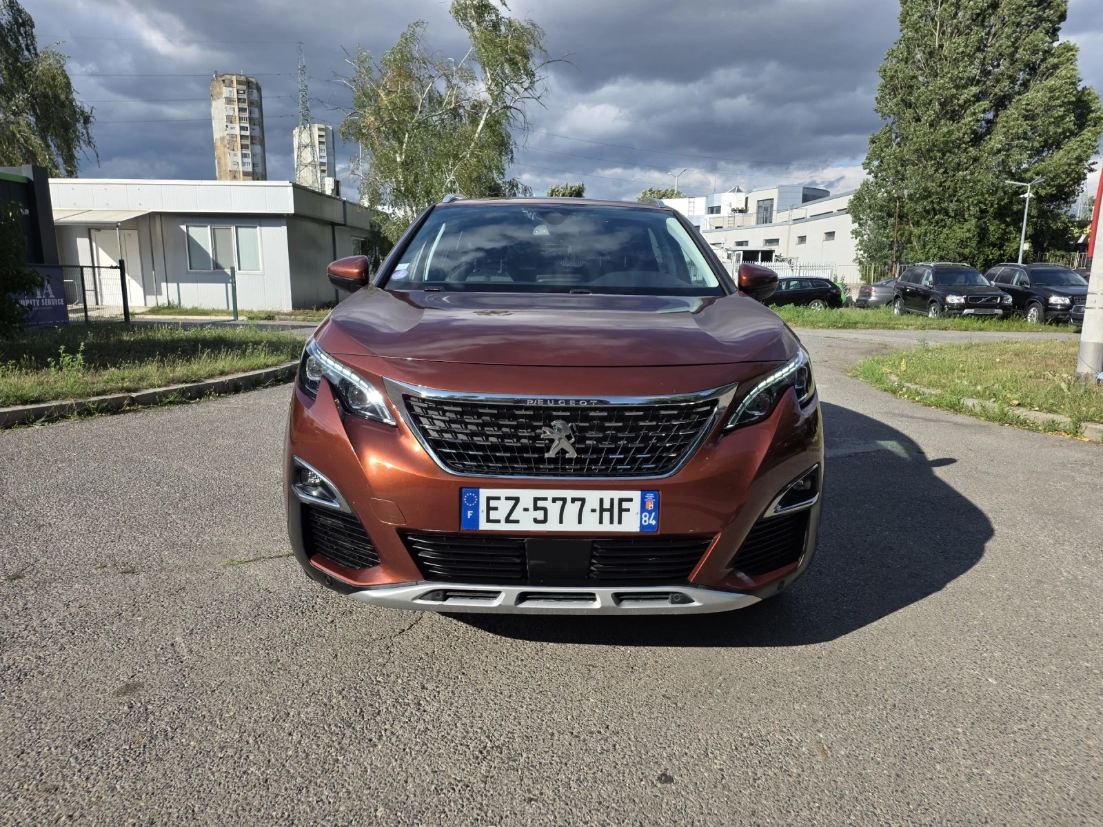 Peugeot 3008 1.2БЕНЗИН/АВТ/АЛУР/ЛЕД, снимка 2 - Автомобили и джипове - 55382337