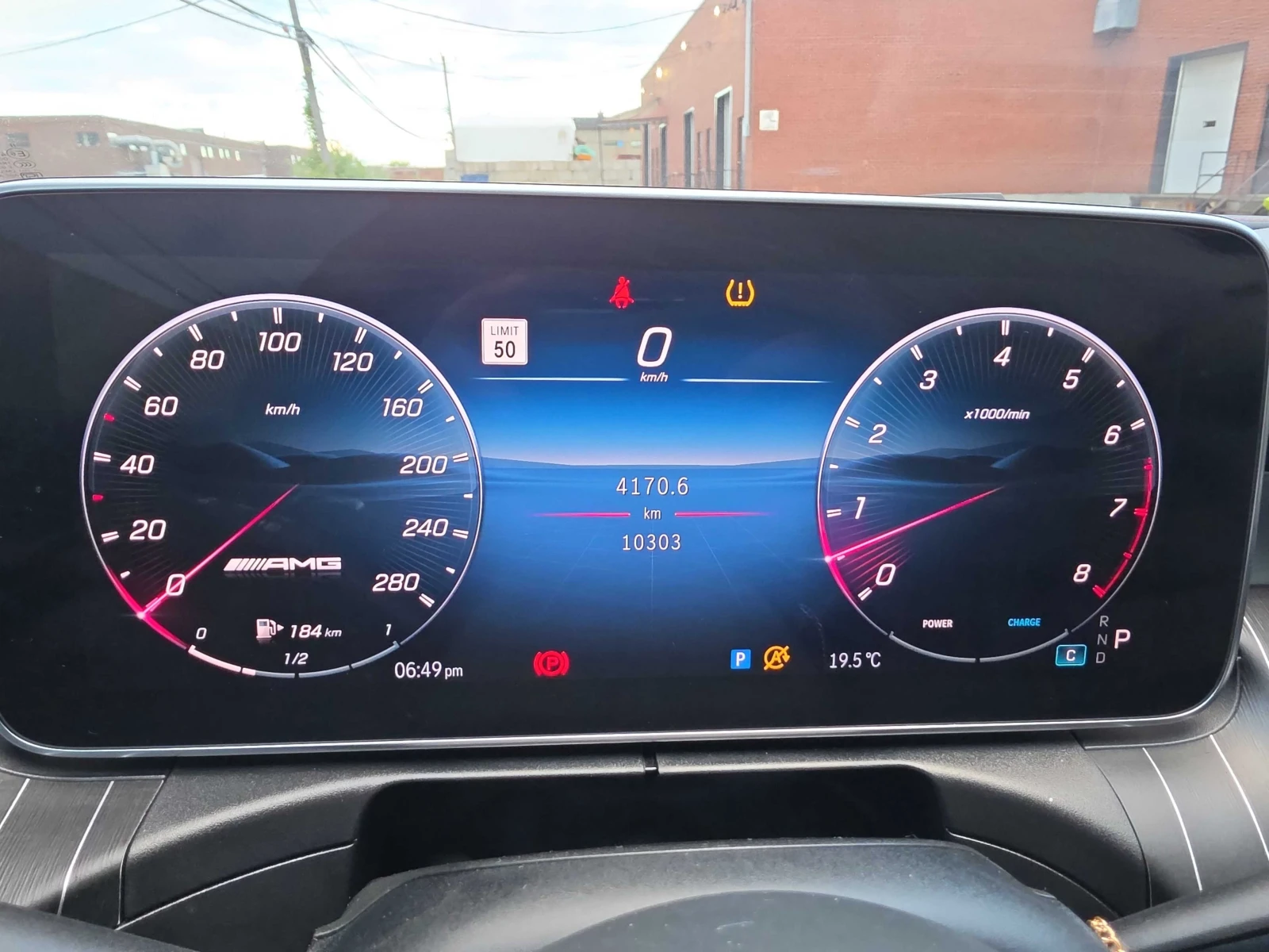 Mercedes-Benz CLE 53 AMG * DISTRONIC* HUD* BURMESTER* 360* , снимка 8 - Автомобили и джипове - 55969401