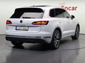 VW Touareg Rd Generation 3.0 Tdi Prestige, снимка 2