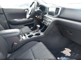 Обява за продажба на Kia Sportage 2.4L I-4 DI, DOHC, VVT, 181HP All Wheel Drive ~20 800 лв. - изображение 11