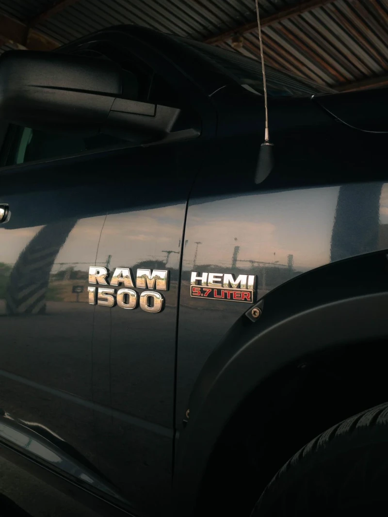 Dodge RAM 1500, снимка 9 - Автомобили и джипове - 51486945