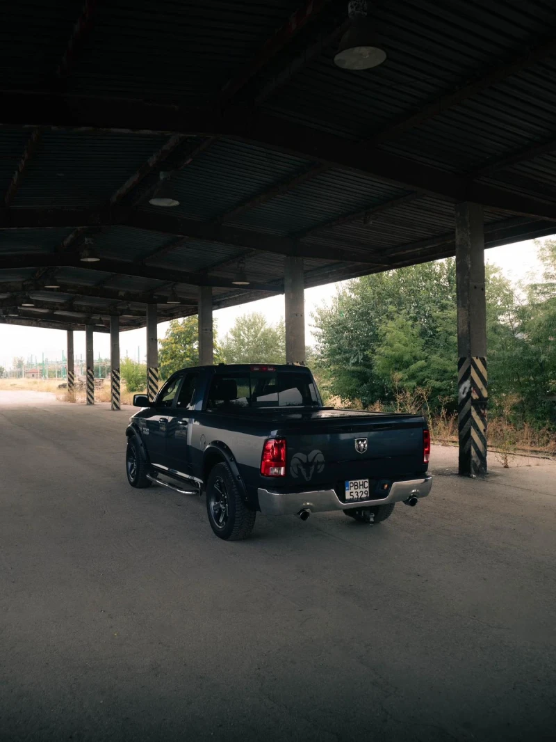 Dodge RAM 1500, снимка 3 - Автомобили и джипове - 51486945