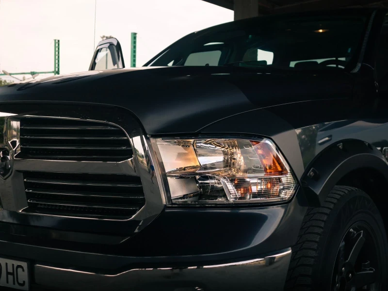Dodge RAM 1500, снимка 11 - Автомобили и джипове - 51486945