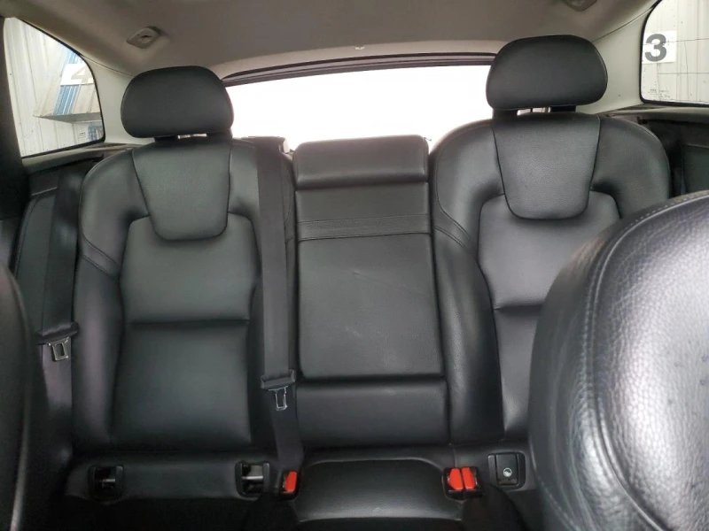 Volvo XC60 T6 MOMENTUM, снимка 10 - Автомобили и джипове - 52565755