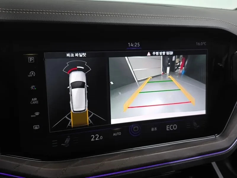 VW Touareg Rd Generation 3.0 Tdi Prestige, снимка 14 - Автомобили и джипове - 54969328