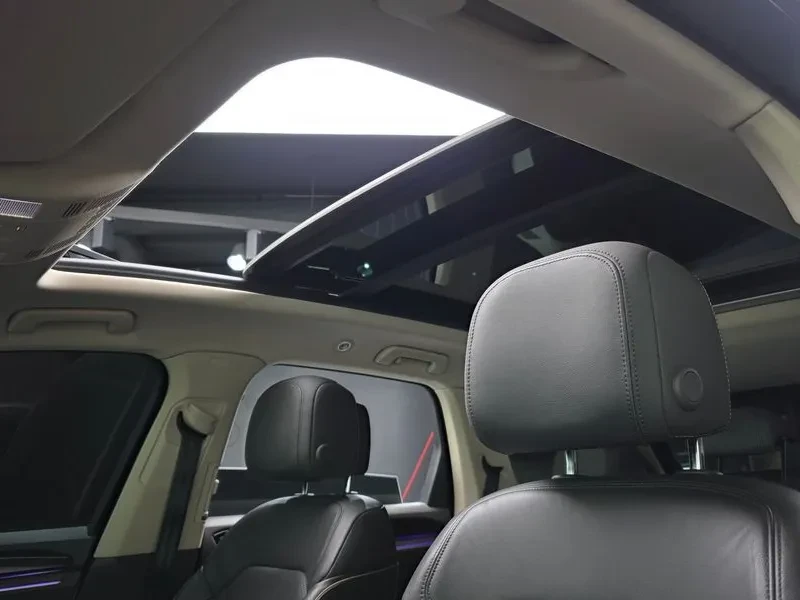 VW Touareg Rd Generation 3.0 Tdi Prestige, снимка 15 - Автомобили и джипове - 54969328