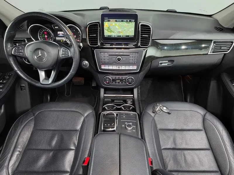 Mercedes-Benz GLE 350d - САМО 30% АВАНС, снимка 7 - Автомобили и джипове - 56112314