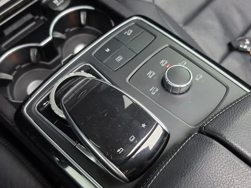 Mercedes-Benz GLE 350d - САМО 30% АВАНС, снимка 15 - Автомобили и джипове - 56112314
