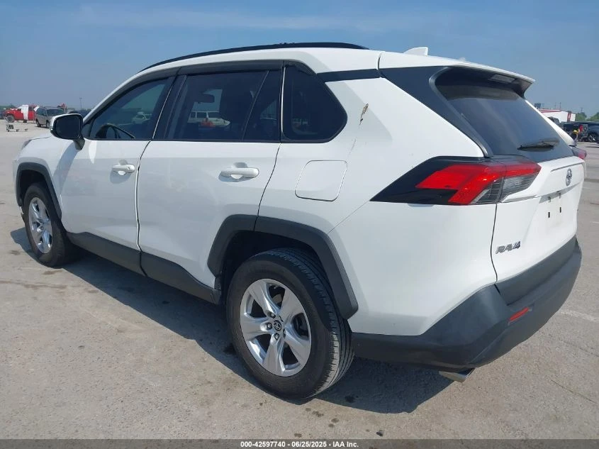 Toyota Rav4 2019 TOYOTA RAV4 XLE - изображение 6