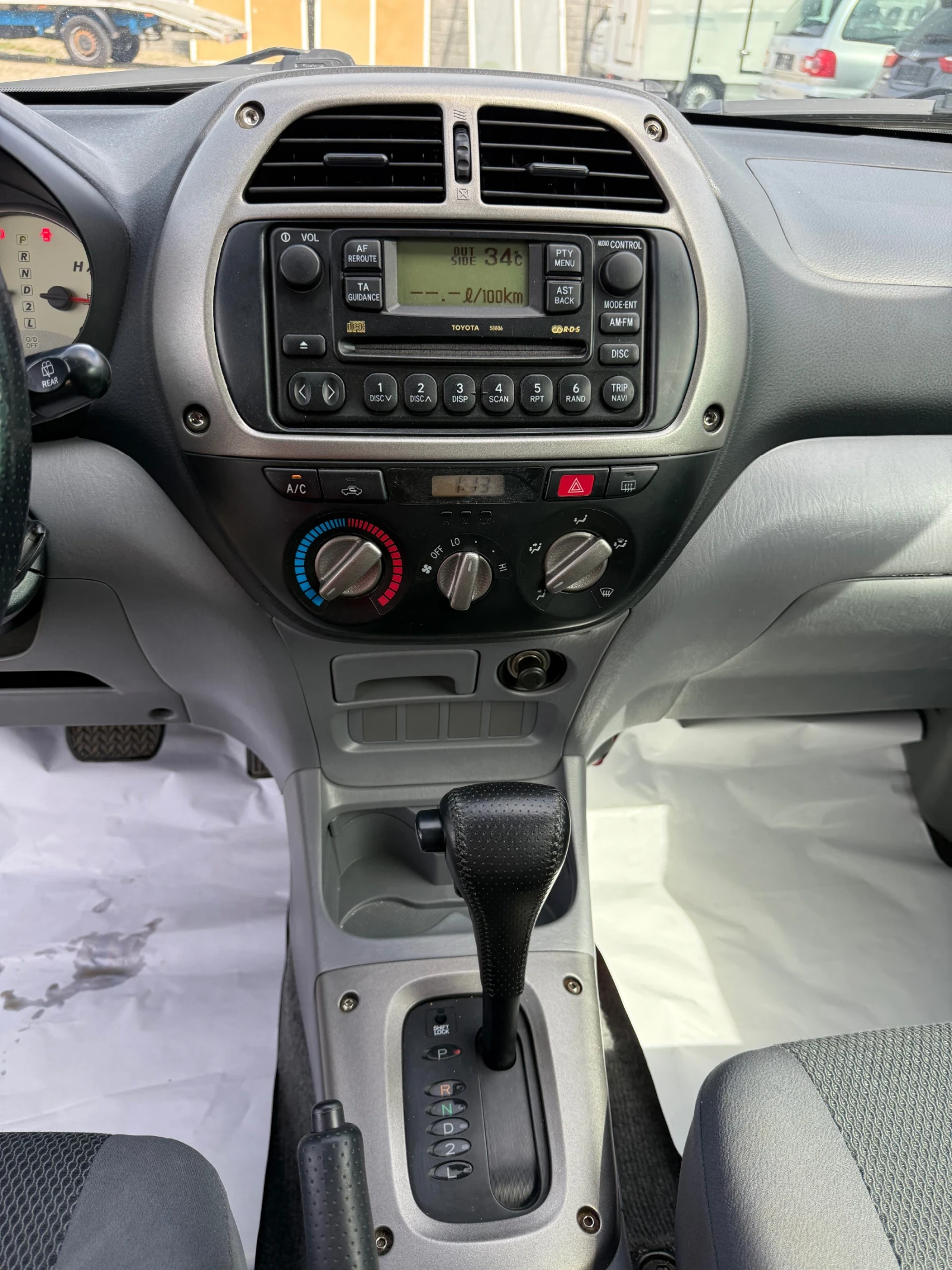 Toyota Rav4 2.0i 150hp AVTOMAT - изображение 10