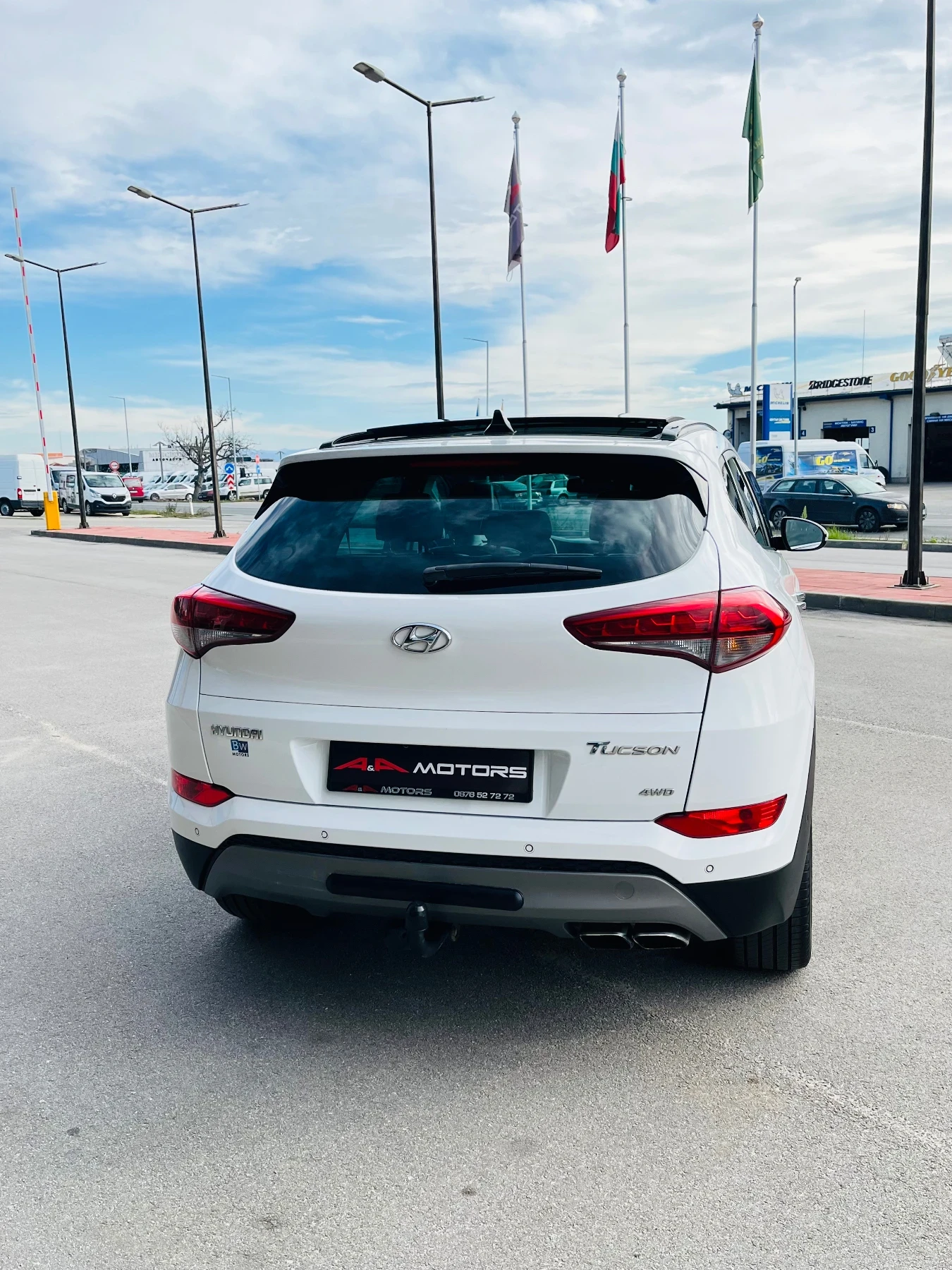 Hyundai Tucson 1.6T-177кс.;4Х4;Keyless;ПАНОРАМА;ПОДГРЕВ;ОБДУХВАНЕ - изображение 3