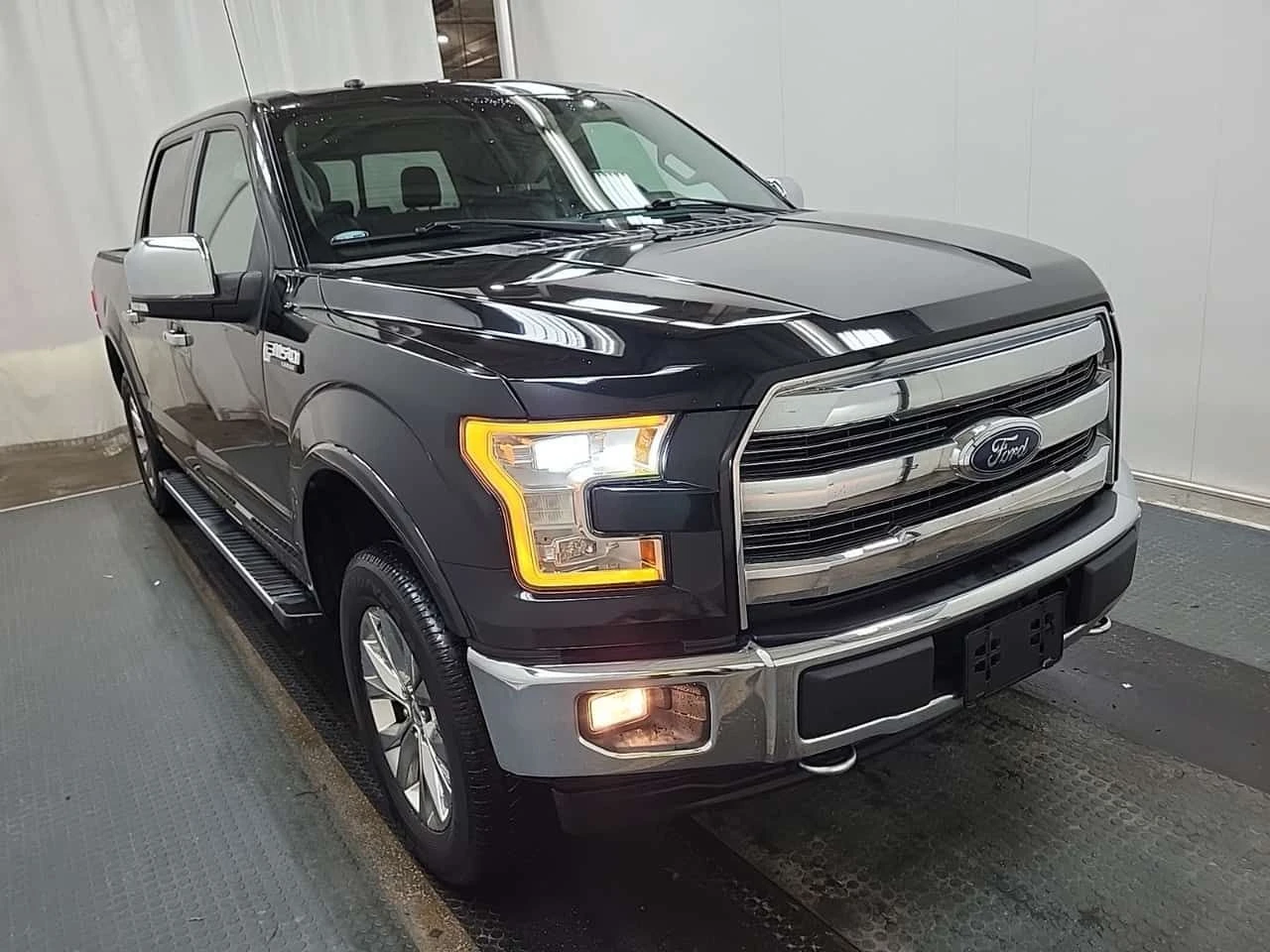 Ford F150 * LARIAT CREW CAB SHORT BED * CARFAX *  - изображение 2