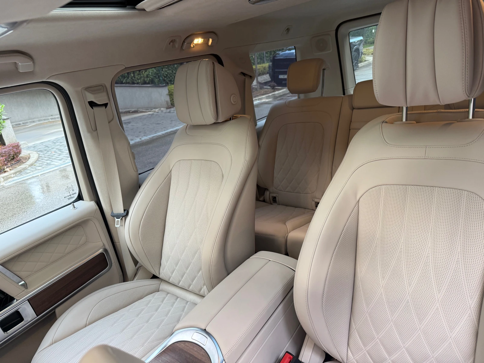 Mercedes-Benz G 580, снимка 13 - Автомобили и джипове - 53950443