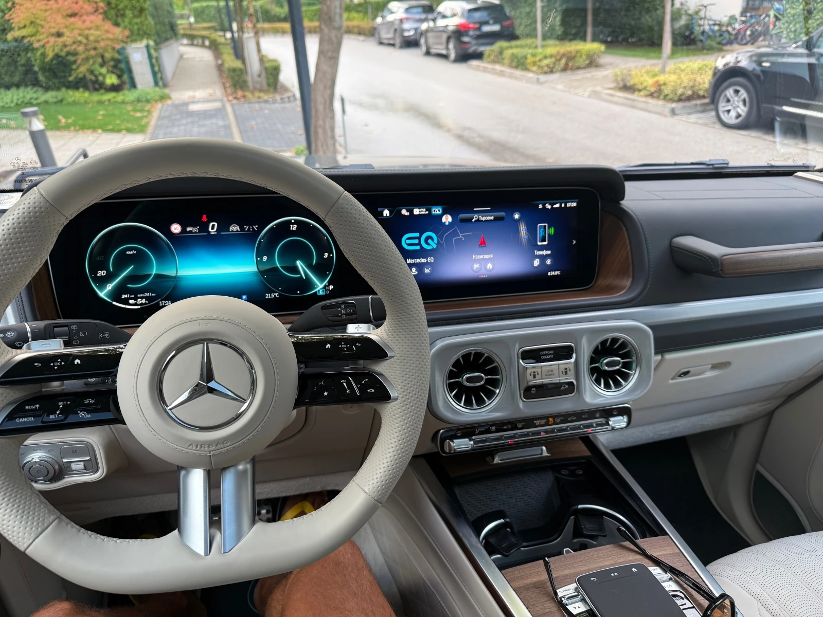 Mercedes-Benz G 580, снимка 8 - Автомобили и джипове - 53950443
