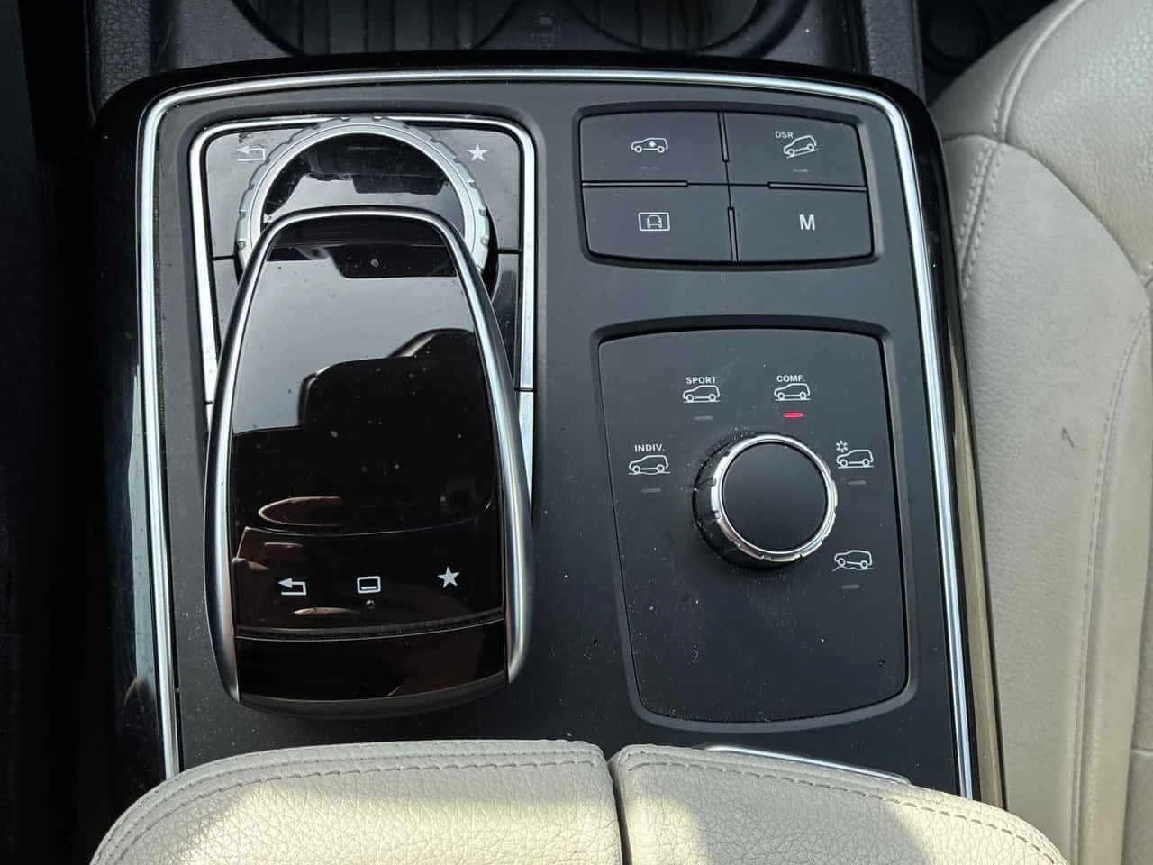 Mercedes-Benz GLE 350 | DISTRONIC| ПОДГРЕВИ| 360| PANO| KEYLESS| CARFAX, снимка 14 - Автомобили и джипове - 54002303