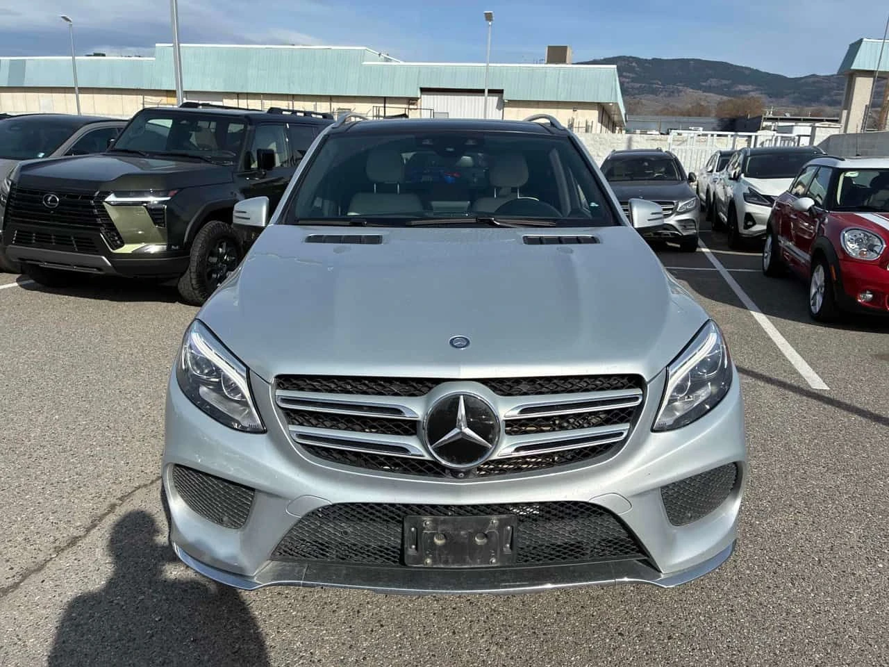 Mercedes-Benz GLE 350 | DISTRONIC| ПОДГРЕВИ| 360| PANO| KEYLESS| CARFAX, снимка 3 - Автомобили и джипове - 54002303