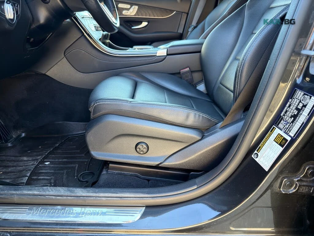 Mercedes-Benz GLC 300 * 4MATIC * PANO * Автокредит * (Цена до България), снимка 12 - Автомобили и джипове - 55303394