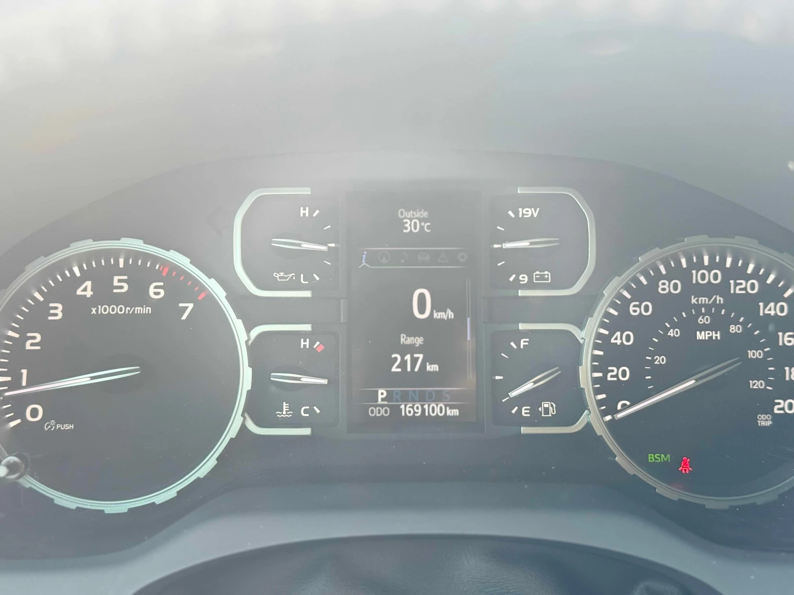 Toyota Tundra 5.7 V8 * PLATINUM * CARFAX * AWD *  | Mobile.bg � ����������� 9