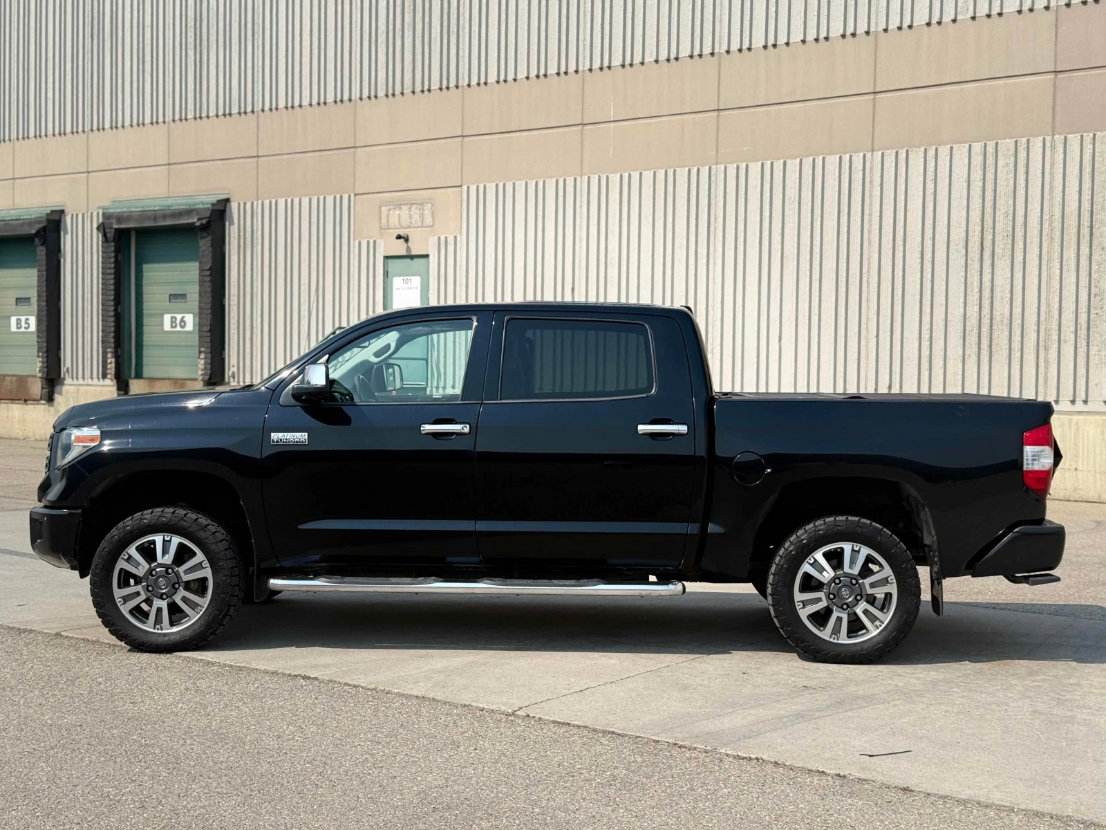 Toyota Tundra 5.7 V8 * PLATINUM * CARFAX * AWD *  | Mobile.bg � ����������� 3