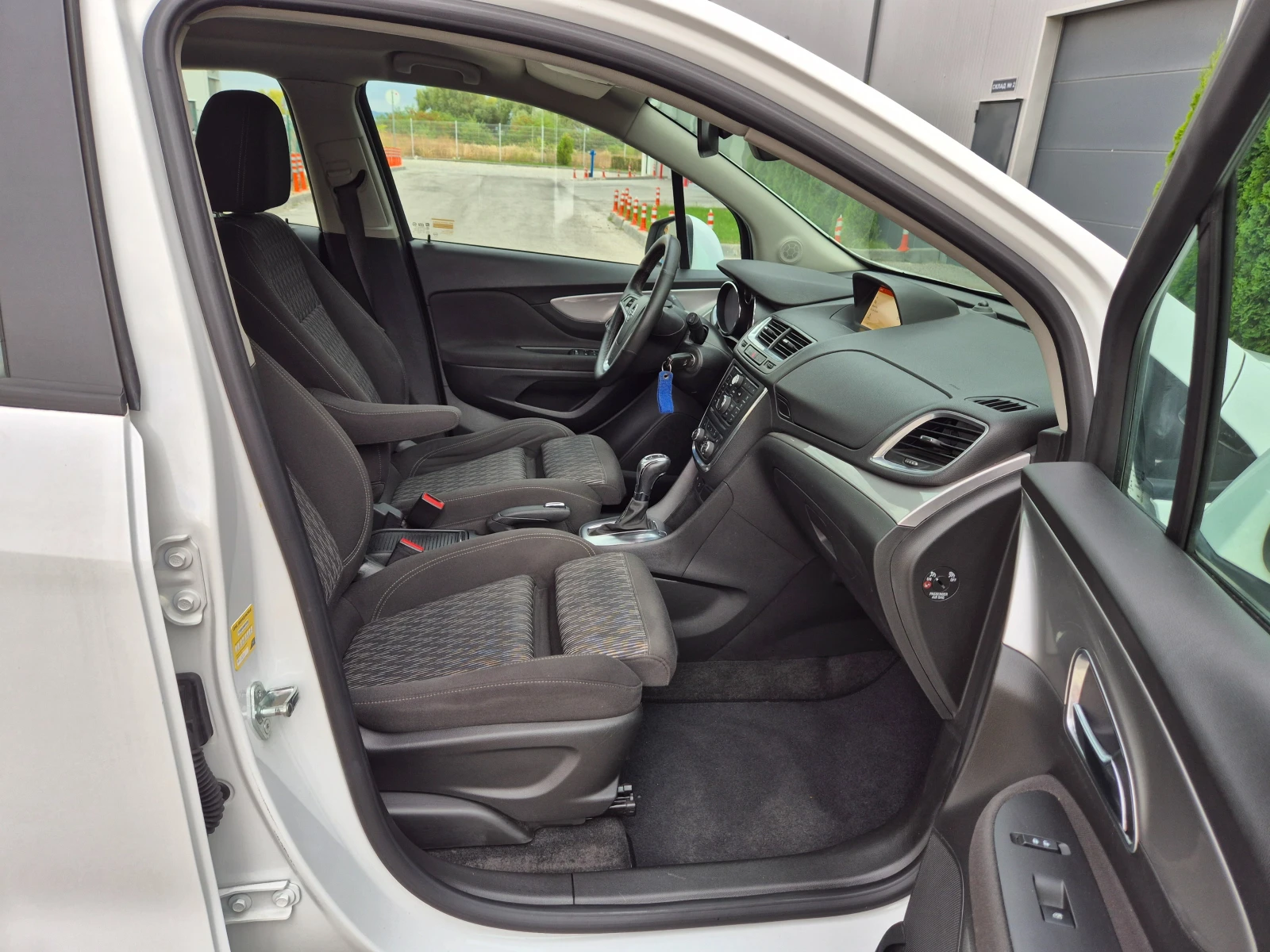 Opel Mokka 1.4 Turbo Avtomat Швейцария , снимка 13 - Автомобили и джипове - 56183528