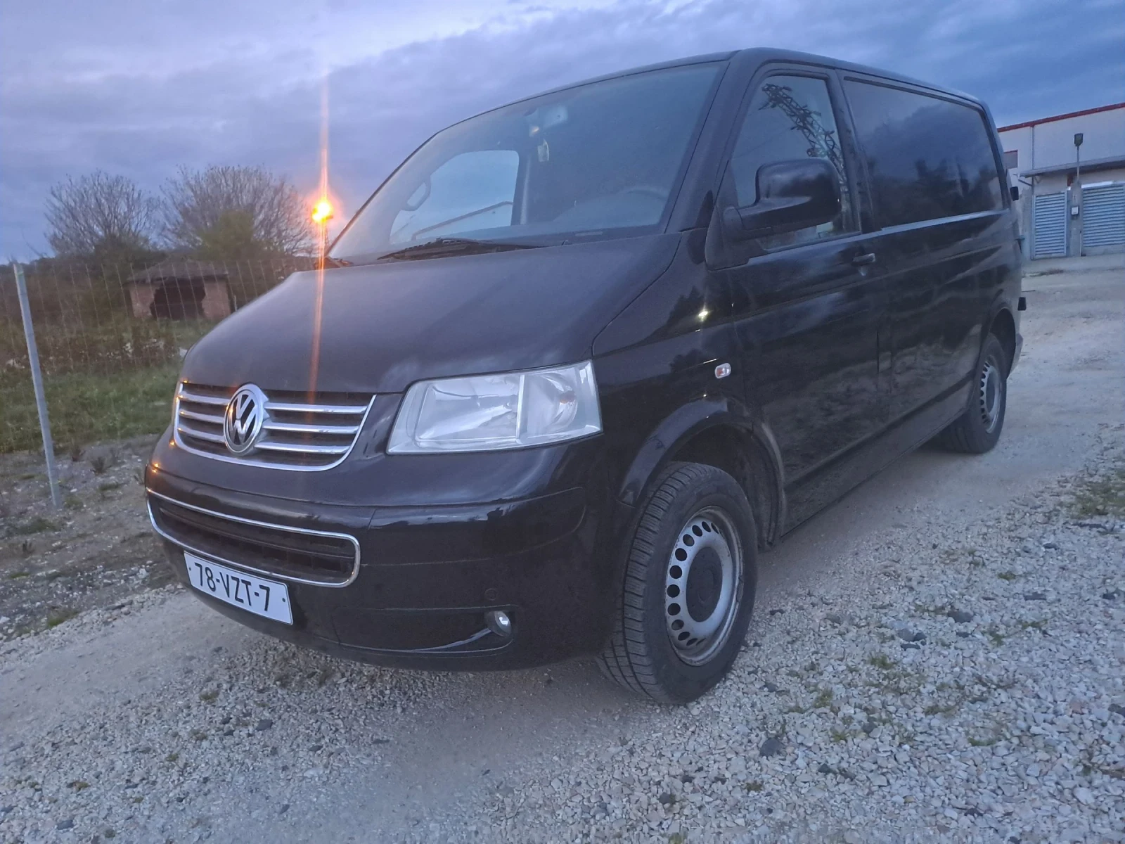 VW Transporter, снимка 4 - Бусове и автобуси - 54259273