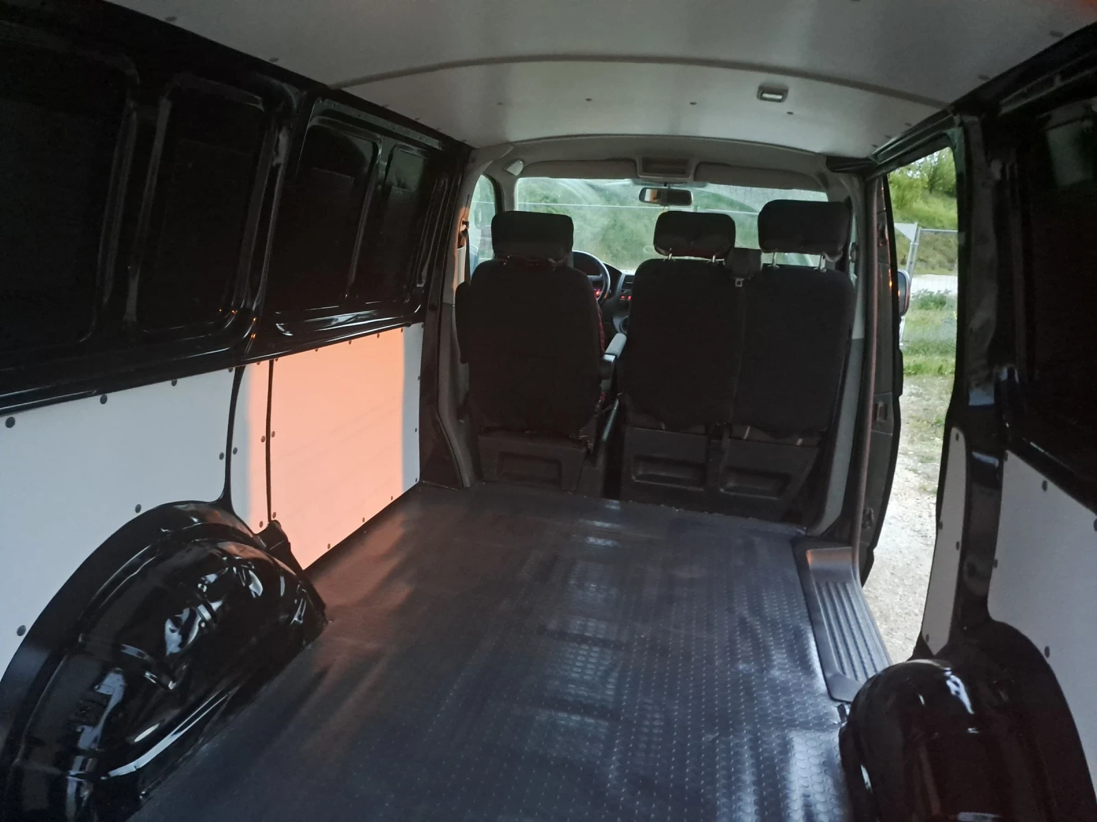 VW Transporter, снимка 9 - Бусове и автобуси - 54259273