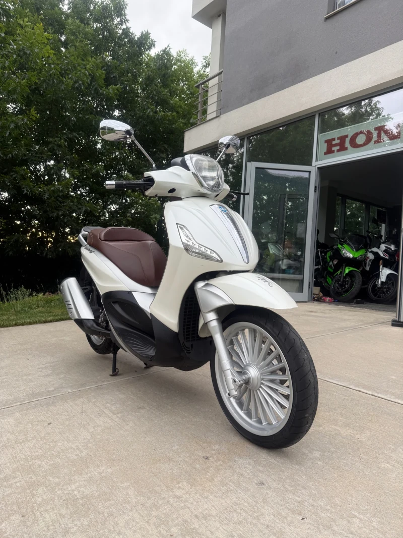 Piaggio Beverly 23000km !!! 300 2broq, снимка 11 - Мотоциклети и мототехника - 50577808