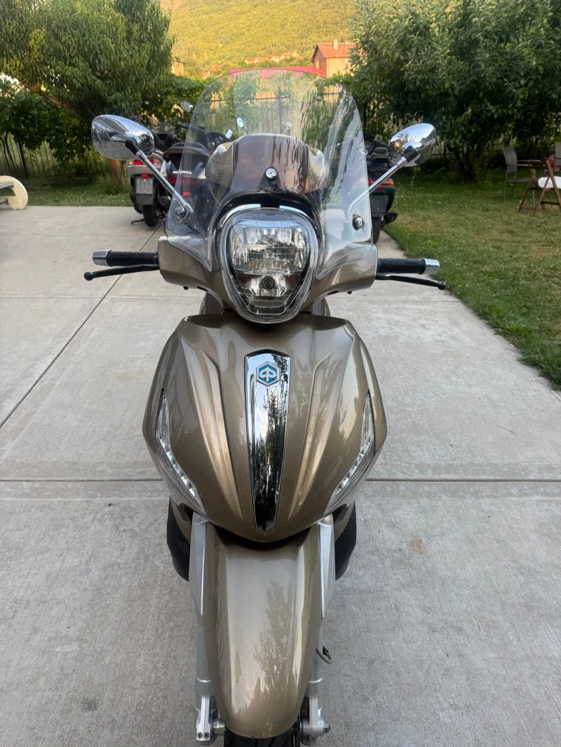 Piaggio Beverly 23000km !!! 300 2broq, снимка 8 - Мотоциклети и мототехника - 50577808