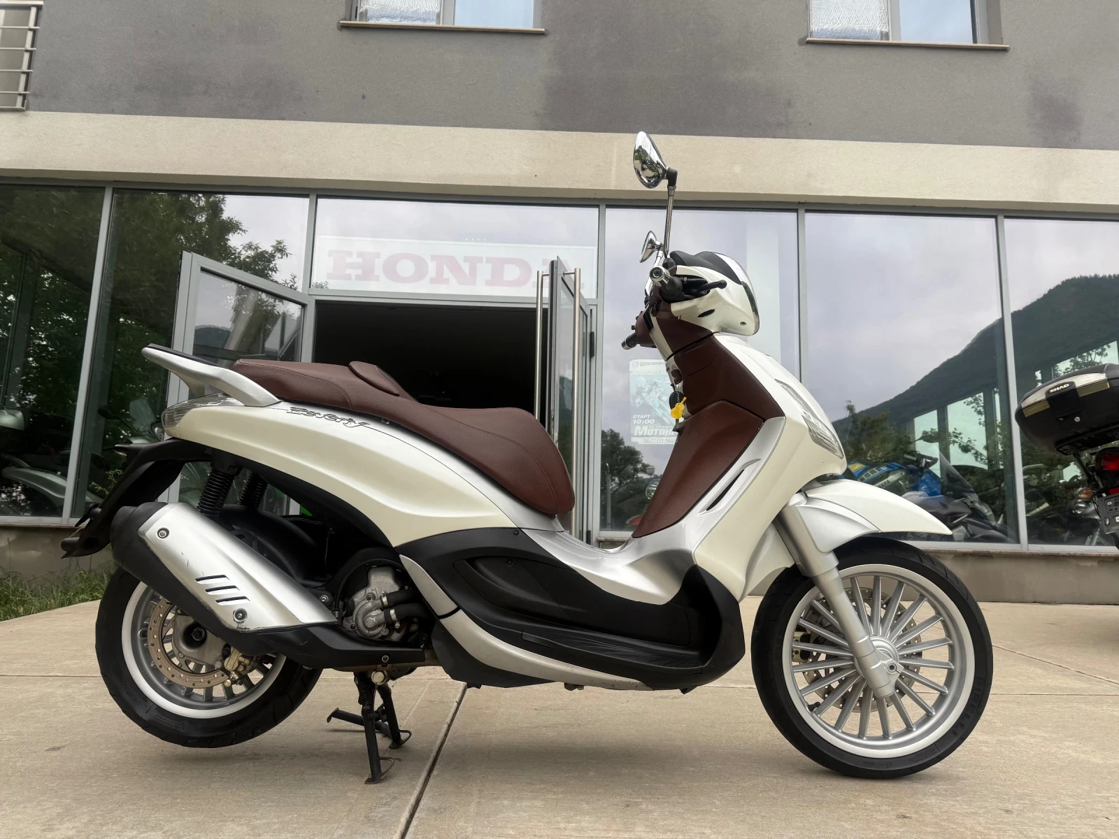 Piaggio Beverly 23000km !!! 300 2broq - изображение 10