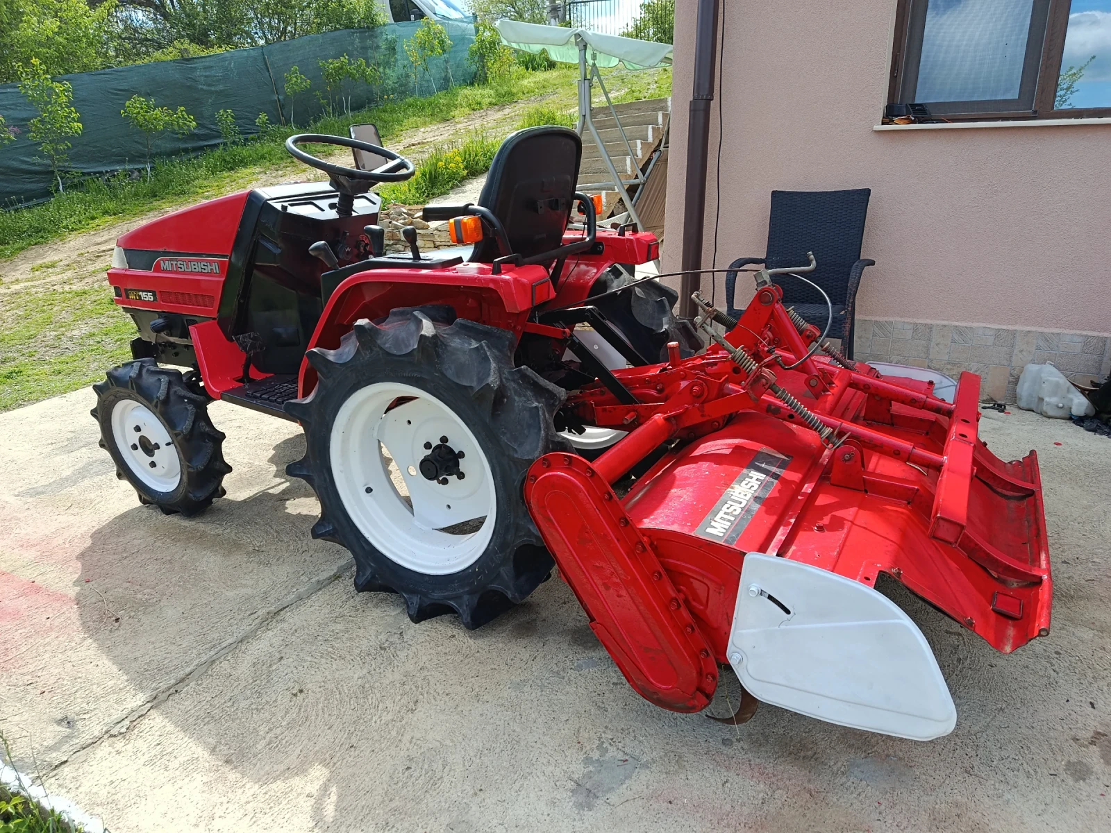 Трактор Mitsubishi MT155, снимка 3 - Селскостопанска техника - 54297047