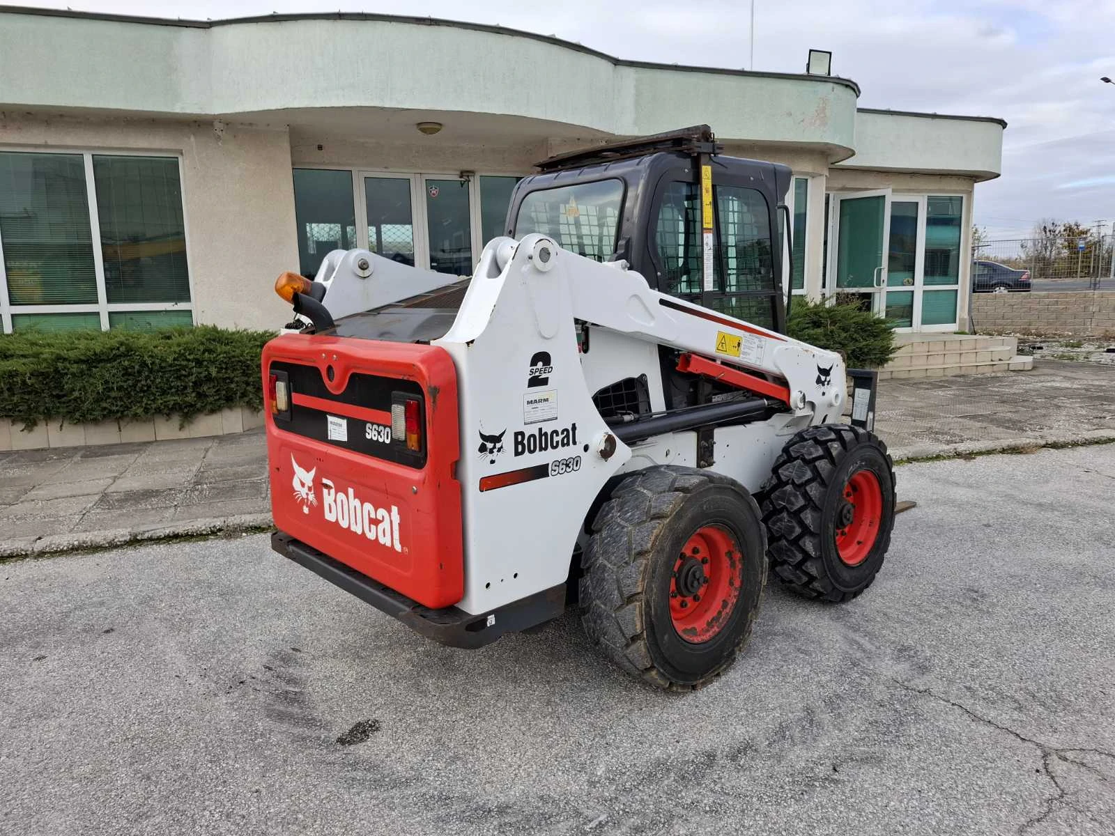 Мини челни товарачи Bobcat S 630 , КОФА+ ВИЛИЦИ - изображение 10