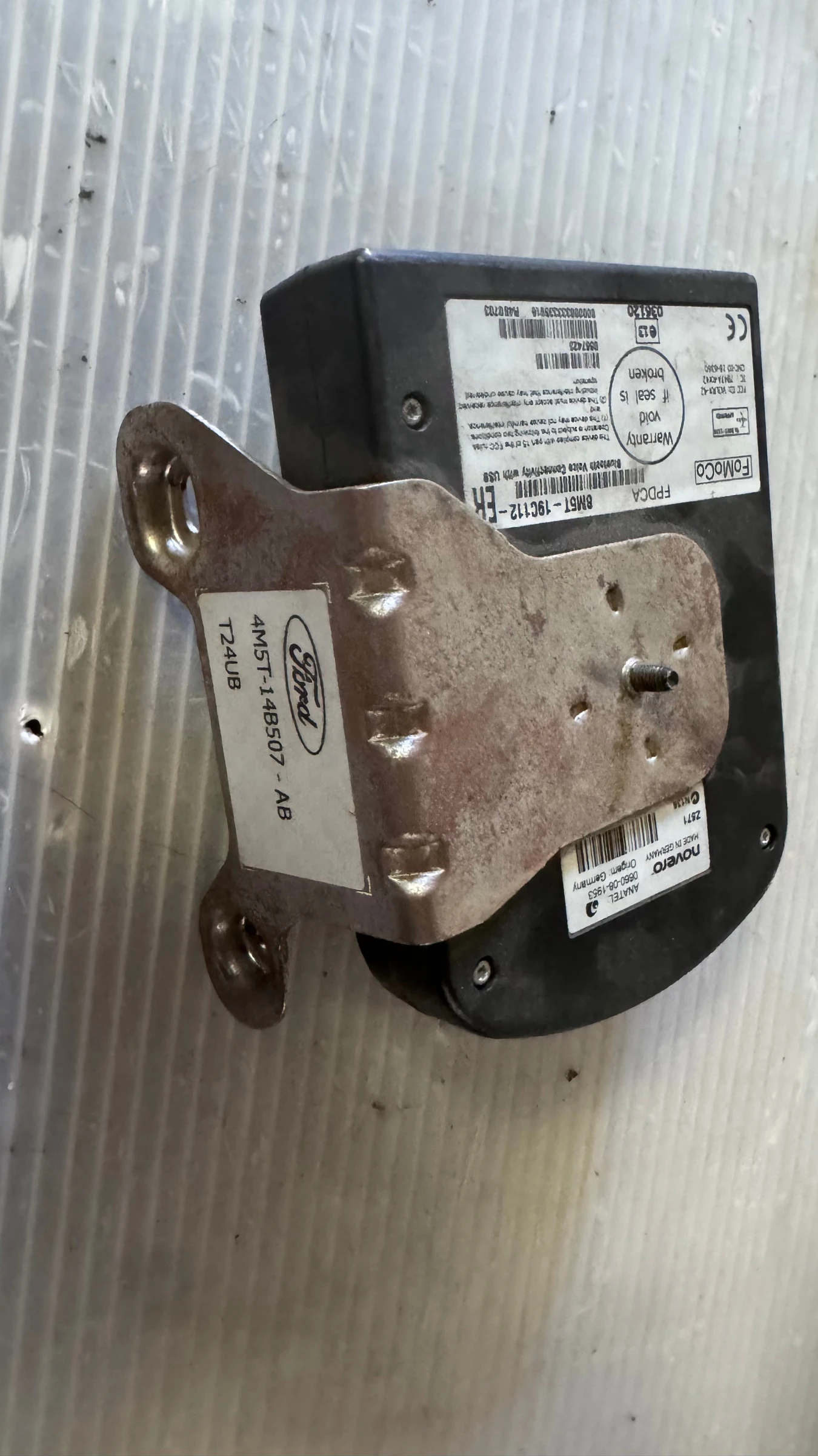   a Ford Focus - 8M5T-19C112 / 0660-08-1953 | Mobile.bg   2