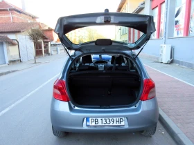 Toyota Yaris 1.3i Уникат, снимка 8