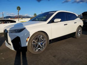 ������ BMW iX