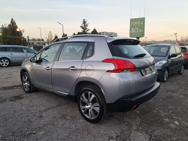 Peugeot 2008 * ALLURE* NAVI* TOP* ИТАЛИЯ* , снимка 6 - Автомобили и джипове - 36263388