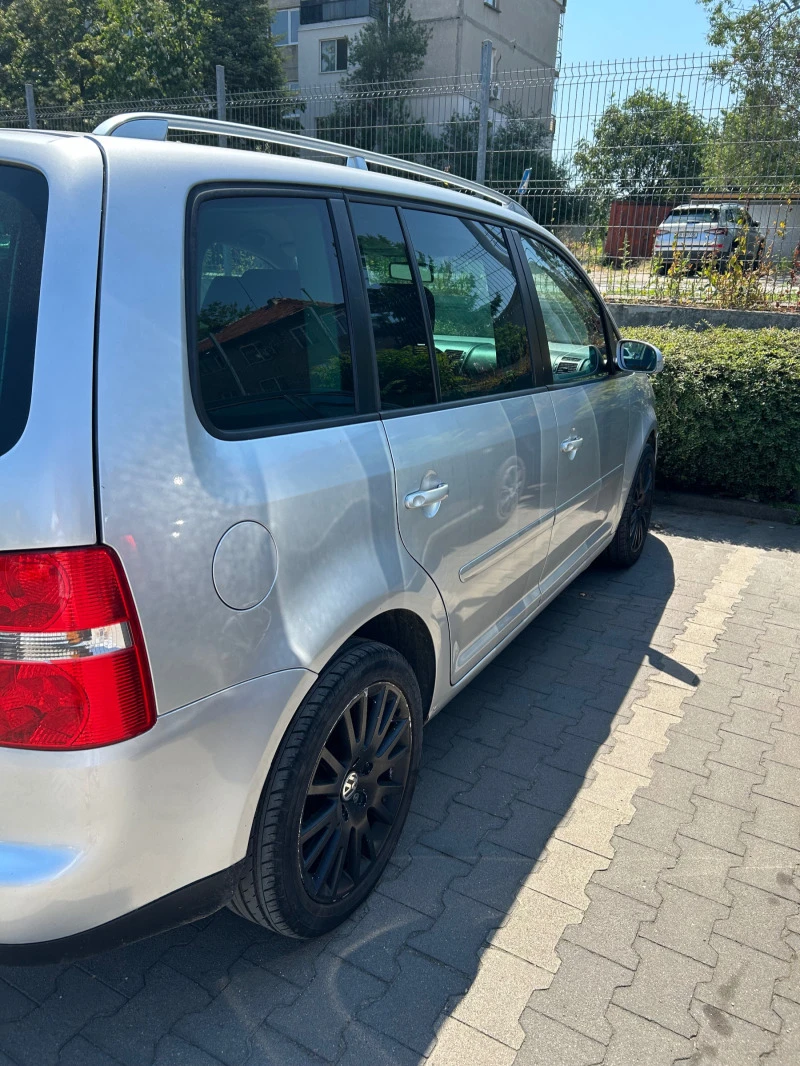 VW Touran, снимка 2 - Автомобили и джипове - 47116874