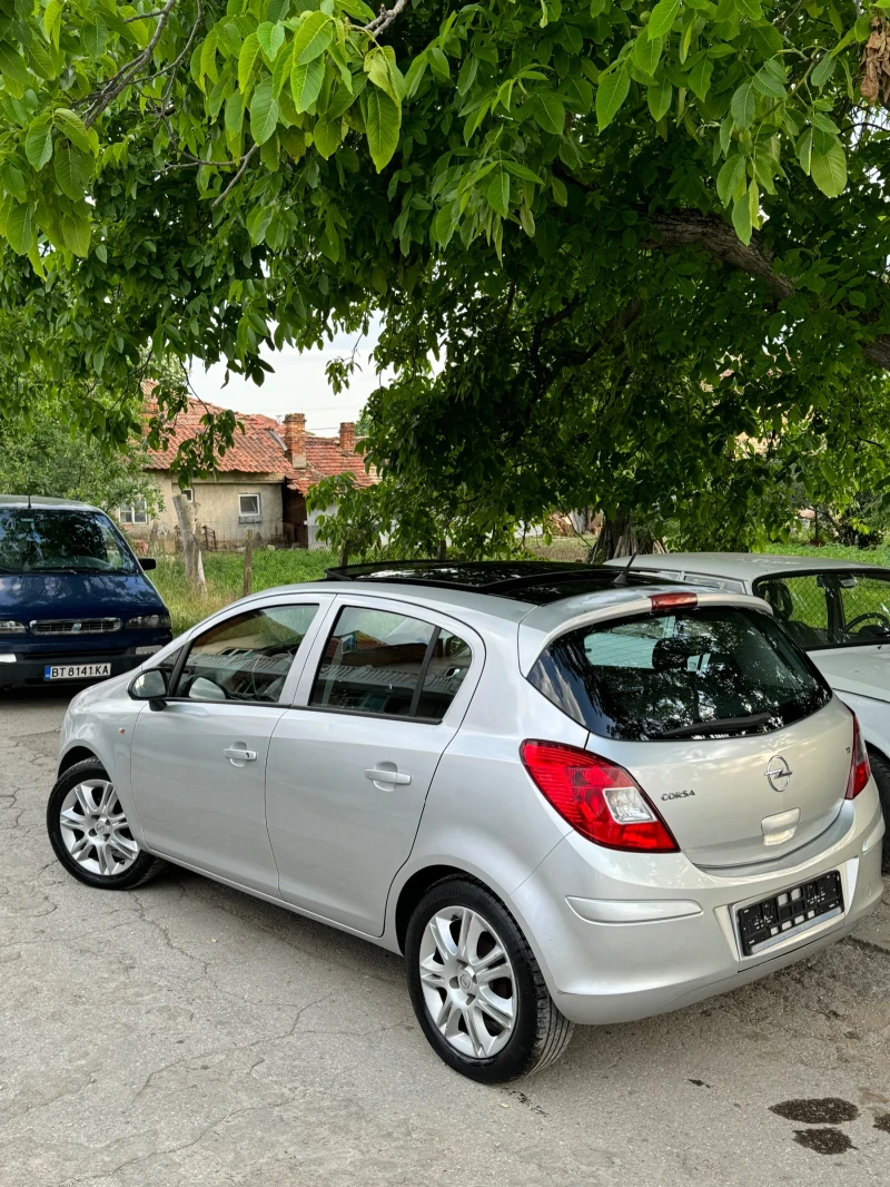 Opel Corsa Автомат, снимка 2 - Автомобили и джипове - 47842607