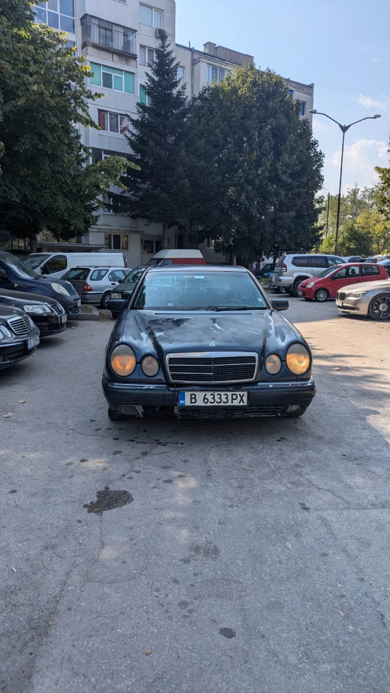 Mercedes-Benz E 250 Turbodiesel , снимка 12 - Автомобили и джипове - 48046720