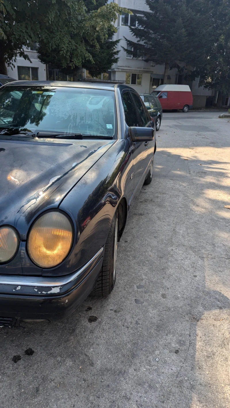 Mercedes-Benz E 250 Turbodiesel , снимка 11 - Автомобили и джипове - 48046720