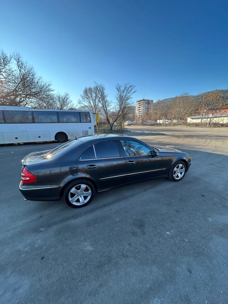 Mercedes-Benz E 500  LPG, снимка 4 - Автомобили и джипове - 49477032