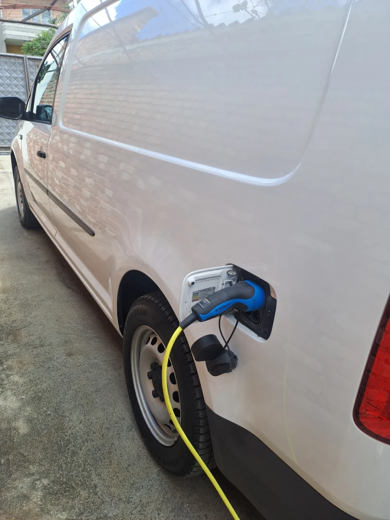 VW Caddy ABT E -Caddy MAXI, снимка 14 - Автомобили и джипове - 52325568