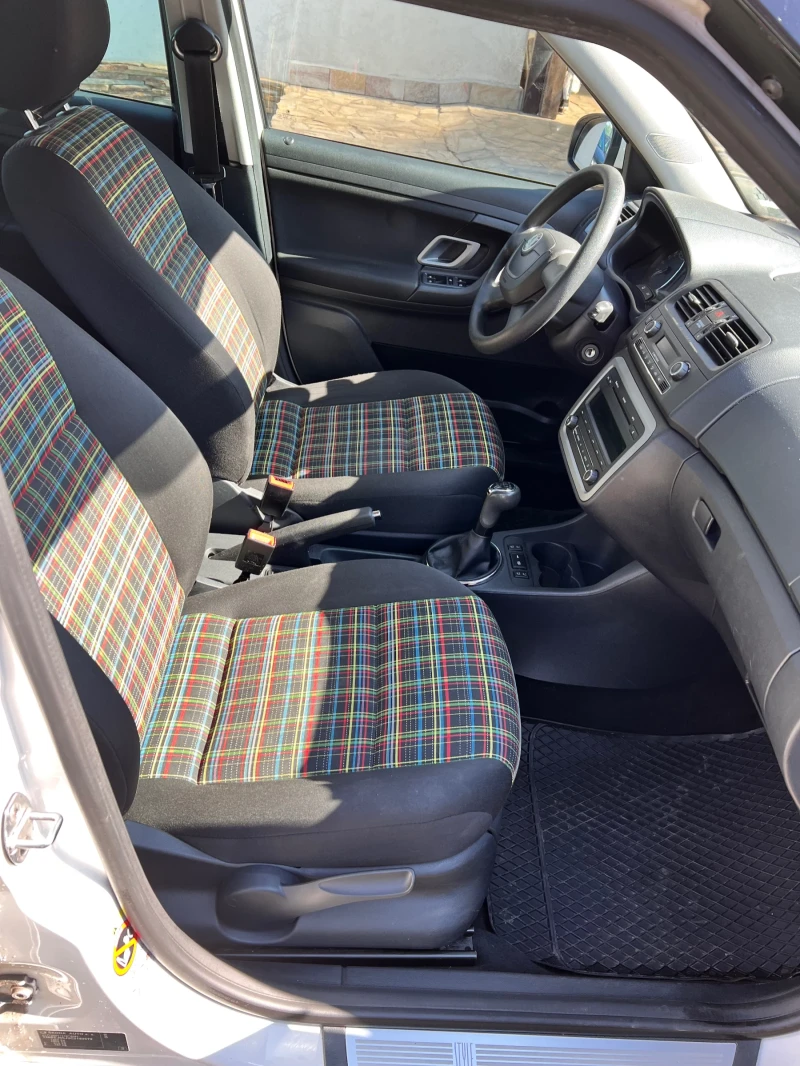 Skoda Fabia 1.6TDI ЛИЗИНГ, снимка 6 - Автомобили и джипове - 51302269