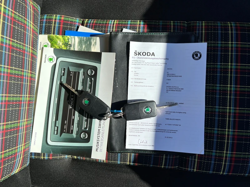 Skoda Fabia 1.6TDI ЛИЗИНГ, снимка 5 - Автомобили и джипове - 51302269