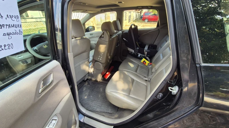 Honda Fr-v, снимка 12 - Автомобили и джипове - 52790854