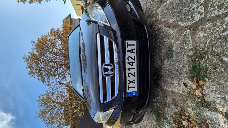 Honda Fr-v, снимка 2 - Автомобили и джипове - 52790854