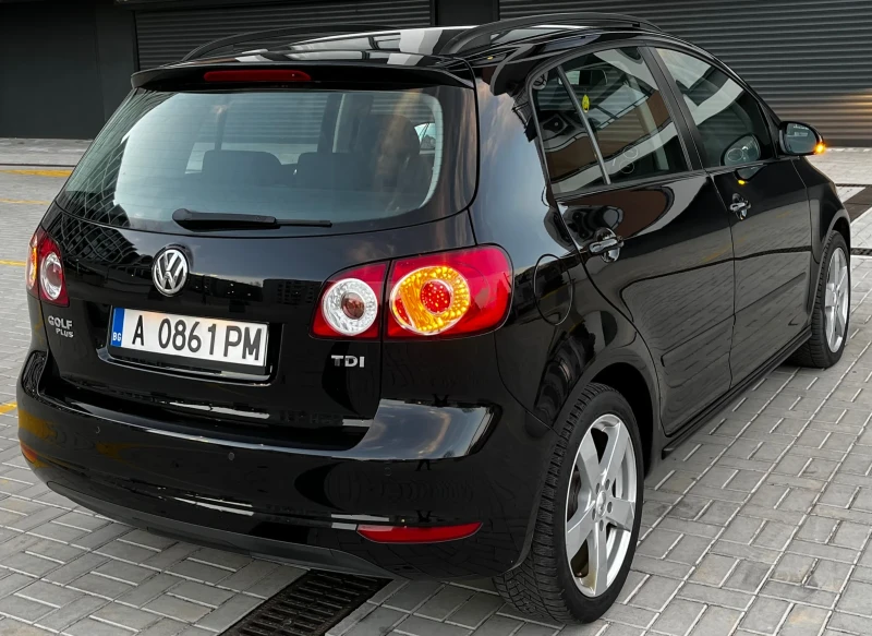 VW Golf Plus 1.6TDI/105КС/2011Г., снимка 7 - Автомобили и джипове - 52850429