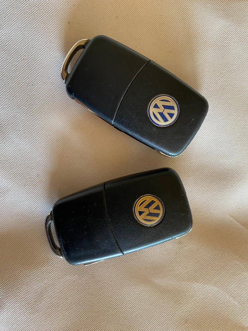 VW Golf 2.0-110кс, снимка 8 - Автомобили и джипове - 52861183