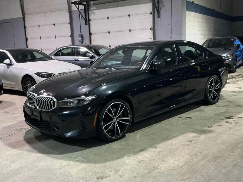 BMW 330 i xDrive / CARFAX/ПОДГРЕВИ/ШИБИДАХ , снимка 2 - Автомобили и джипове - 53585499