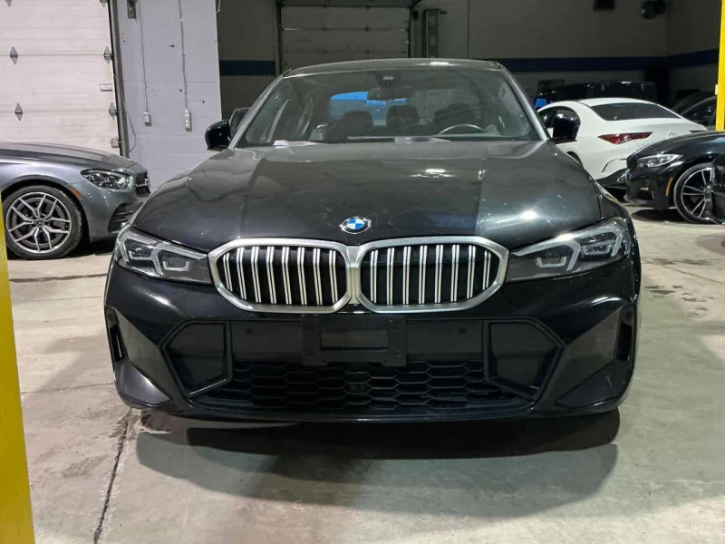BMW 330 i xDrive / CARFAX/ПОДГРЕВИ/ШИБИДАХ , снимка 3 - Автомобили и джипове - 53585499